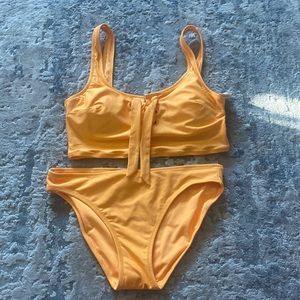 Unworn aerie two piece bikini comes with both pieces as seen in photo